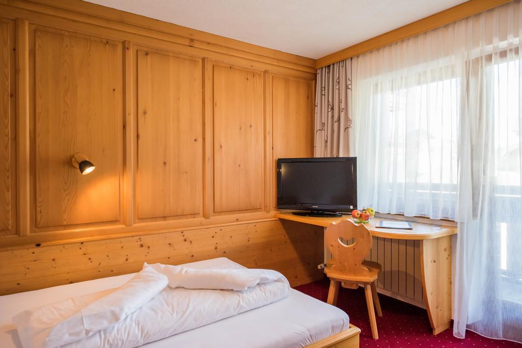 Hotel Tiroler Herz Hinterhornbach Ngoại thất bức ảnh